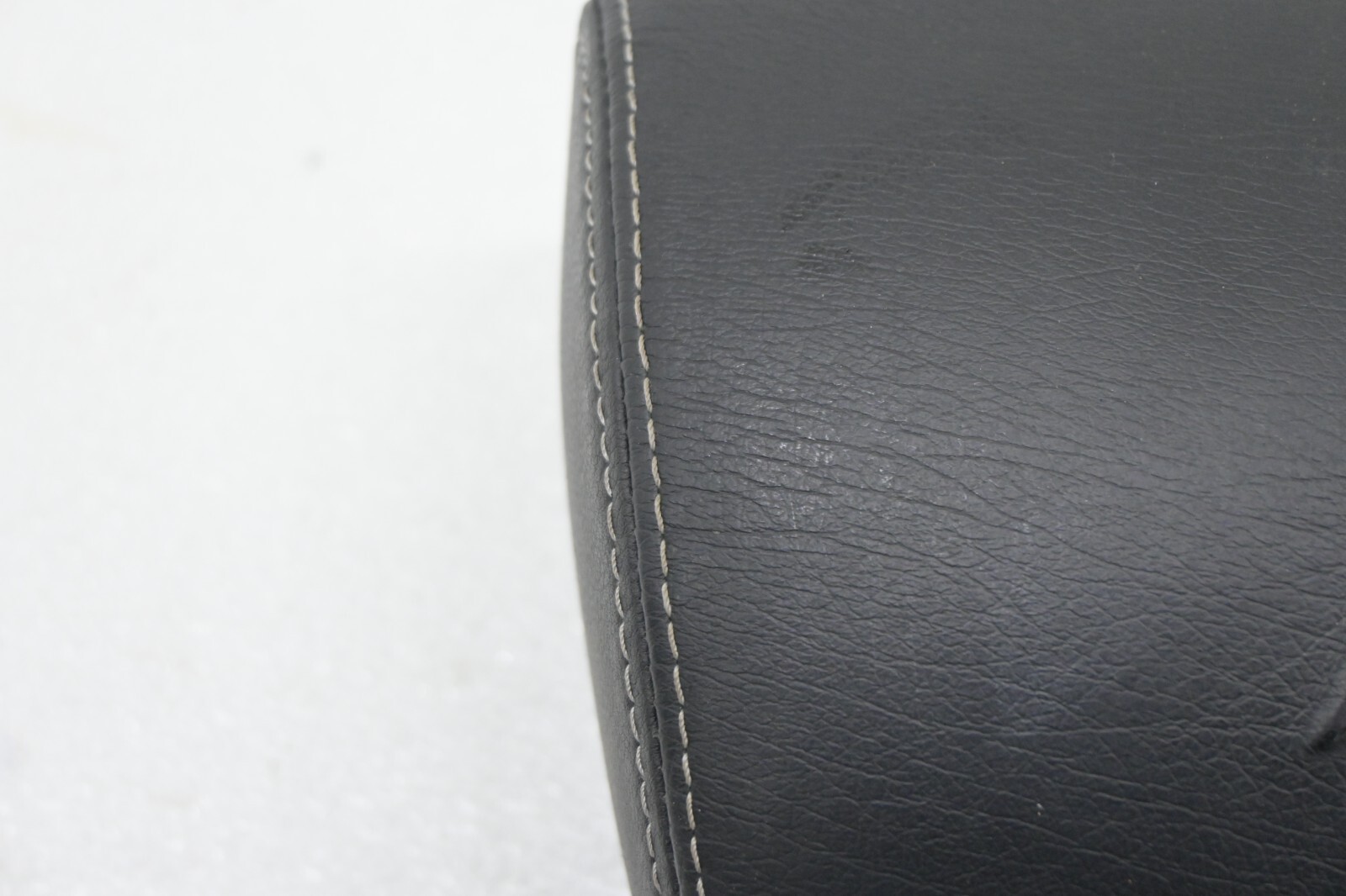 Maserati GranTurismo 2008-2017 RIGHT Headrest
