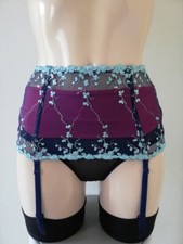 AUBADE SERRE TAILLE / PORTE JARRETELLE TAILLE M REF K852