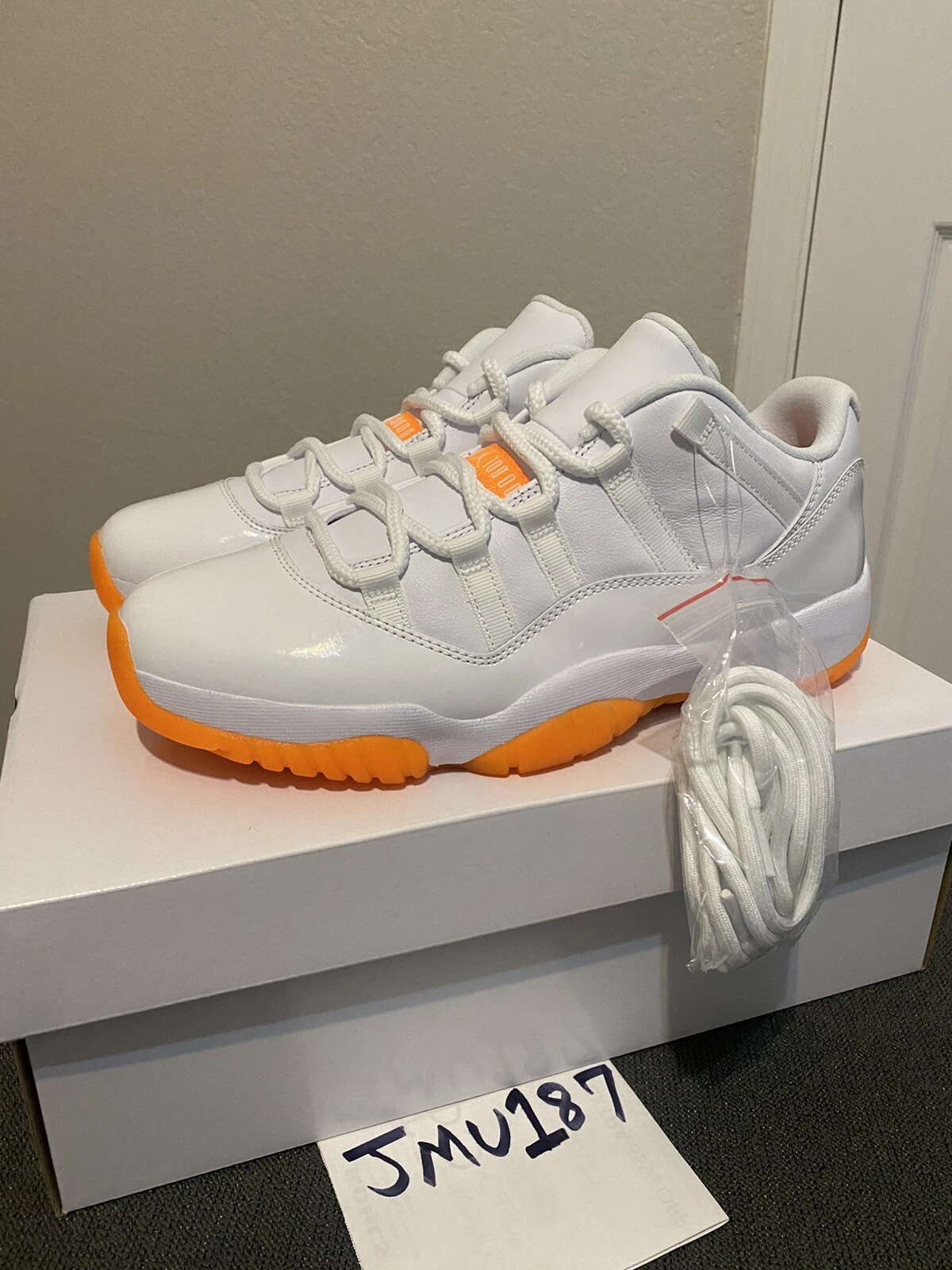 DS W Nike Air Jordan 11 Retro Low Citrus taille 8,5Y OG Supreme cond rare NEUF