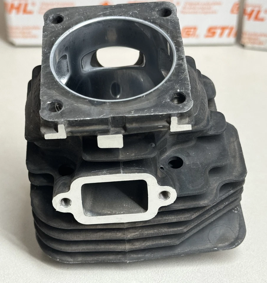 ОРИГИНАЛЬНЫЙ ЦИЛИНДР STIHL С ПОРШНЕВЫМ КОМПЛЕКТОМ 1128 020 1221: 046 046R MS460 MS460R MS460VW - Изображение 3 из 4