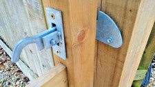 Gate latch central closing field gate latch 5 bar gate equestrian wooden gate
