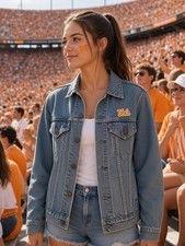 Levi's Vintage 80s Denim Trucker Jacket Made In USA Size 36R VOLS Patch