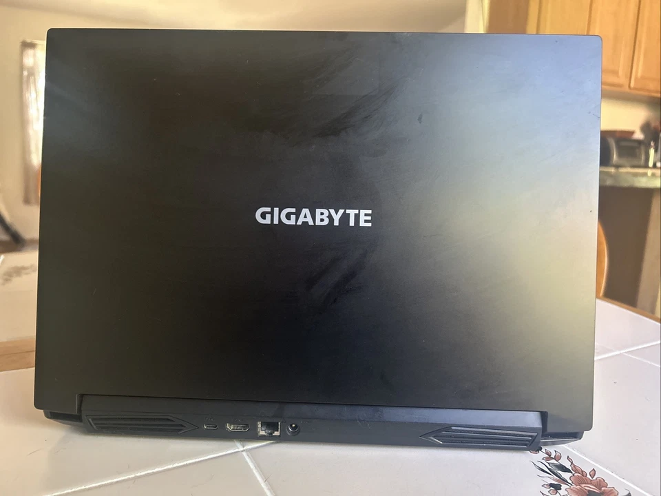 GIGABYTE G5 KD- 15.6" Laptop - Intel i5-11400H - 16GB - NVIDIA RTX 3060 - 512GB - Image 4 of 4