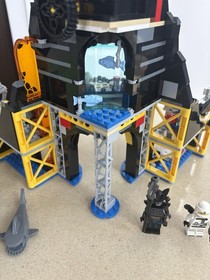 70631 The LEGO Ninjago Movie Garmadon's Volcano Lair - Near 100%