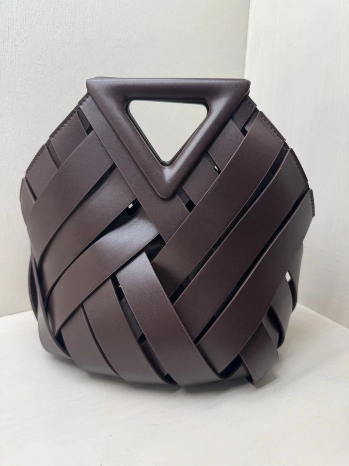 Bolso de Mano Verano Hill Natalie Tejido Geométrico Marrón Chocolate Cuero Vegano Foto 2 de 4