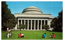 Postcard BUILDING SCENE Cambridge Massachusetts MA f/01 AR4654