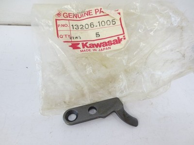NEW Genuine OEM Kawasaki NOS Kick Guide 13206-1005