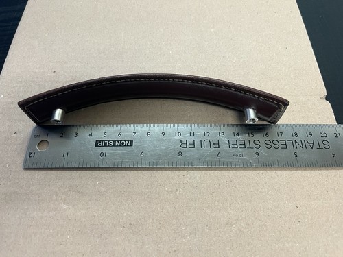Turnstyle Designs Chocolate Leather Cabinet Curve Handle 128mm Centres H1193 WS - Picture 10 of 12