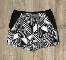 THE NORTH FACE Girl  s FlashDry Shorts Youth Large 14/16 Black White