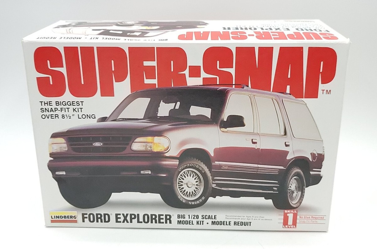 Lindberg 72613 1/20 Scale Super-Snap 1995 Chevy Blazer SUV Plastic