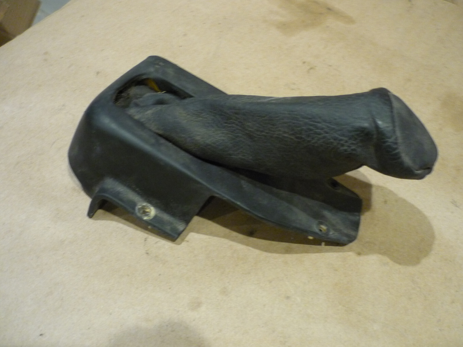 Ferrari 355 Spider-RH Roof Piston Cover Moulding With Boot P/N 64663000-64663500