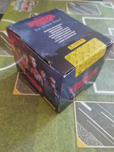 Panini Netflix Stranger Things Sticker The Upside Down - Full Box of 36 packets - Bild 1 von 6