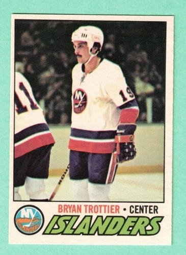 (1) BRYAN TROTTIER 1977-78 O-PEE-CHEE # 105 ISLANDERS 2ND YEAR NM (K2618)