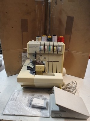 Nähmaschine PFAFF Hobbylock 797, 3/4/5-Faden, Differentialltransport