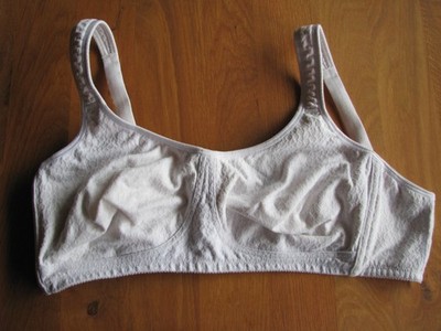amoena, Mona 568,  Prothesen BH Gr. 90 C, Farbe champagner, gebraucht,