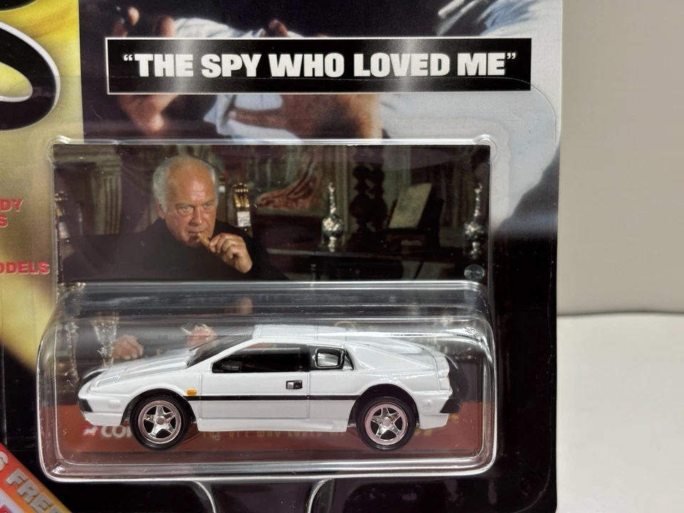 Corgi 1976 Lotus Esprit James Bond 007 “The Spy Who Loved Me” White Sealed 1999 - Image 2 of 4