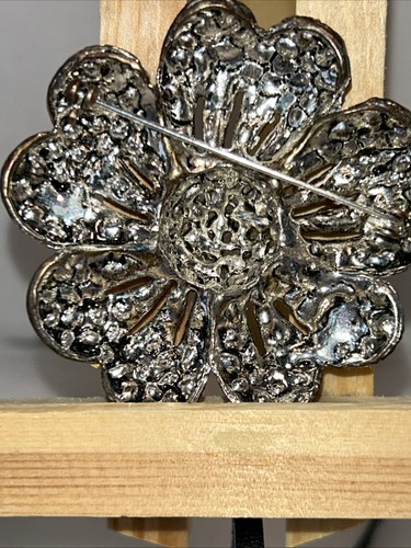 Pink and Light Pink Colored Crystals and Rhinestones Flower Brooch or Pin - Picture 6 of 10