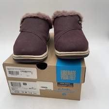 Clarks Breeze Myth Slippers Womens Red Merlot Faux Fur Lined Clog Size 10 W