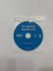 Nintendo Wii Console GameCube Compatible 2 Controllers 2 Nunchucks Wii Sports