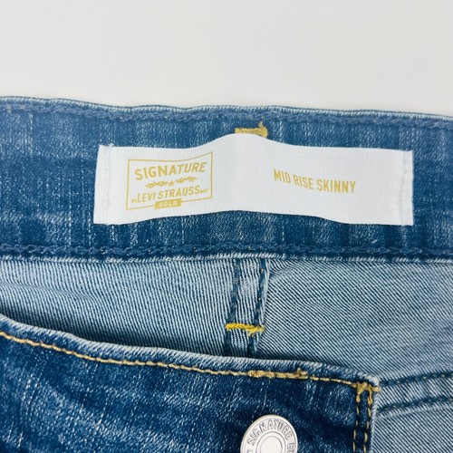Levis Signature Gold Mid Rise Skinny Womens Jeans 20S Blue Stretch Medium Wash - Picture 4 of 12