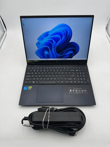Acer Predator Helios 16 16" 1TB SSD 16 GB RAM i7 13700HX RTX 4060 165 hz