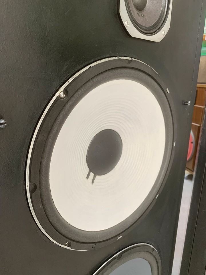 Jbl vintage dans enceintes et caissons de basses Jbl vintage dans enceintes et caissons de basses