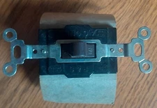 PASS & SEYMOUR 1222 MANUAL CONTROLLER 15A 120/277 V single pole double throw