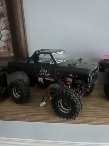 Axial Scx24 Chevy Highly Modified, very clean