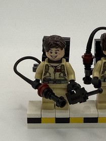 LEGO Ideas - Ghostbusters Ecto-1 - 21108 - Peter, Ray, Egon, Winston Minifigures