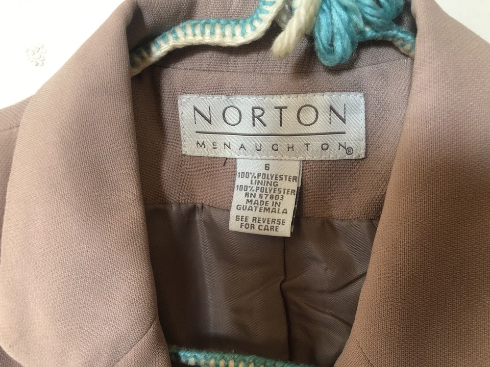 Chaqueta Blazer De Colección Norton McNaughton Para Mujer 6 Forrados Beige 4 Botones Bolsillos Carrera Foto 3 de 4