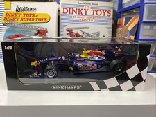 Minichamps 1/18 Red Bull Racing Renault S. Vettel Showcar 2011 Très Bon État