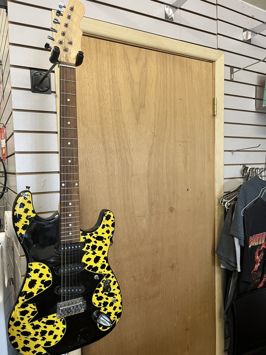 Six Flags Rare Batman Design Electric Guitar | eBay