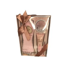 Nicole Miller Winter Mint Foot Care Set &ndash; Socks, Scrub & Lotion (New)
