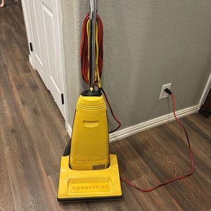 CARPET PRO COMMERCIAL UPRIGHT smart choice VACUUM MODEL CPU-2, works great.