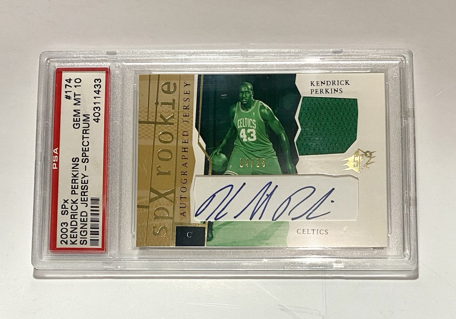 2003-04 SPx Kendrick Perkins GOLD Jersey Rookie Auto /25 Celtics PSA 10