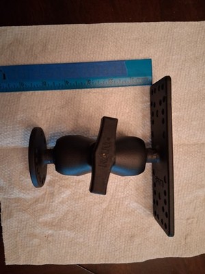ram mount fish finder mounting bracket   111  115 ???