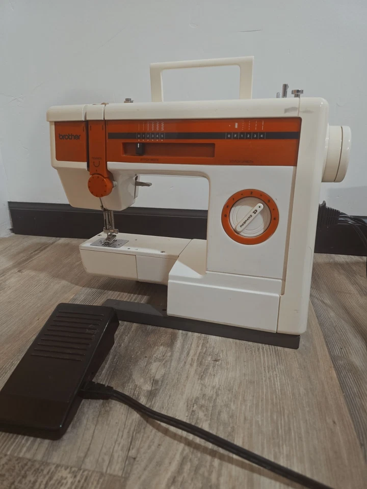 VINTAGE!.  BROTHER vx-808 sewing machine - Image 3 of 3
