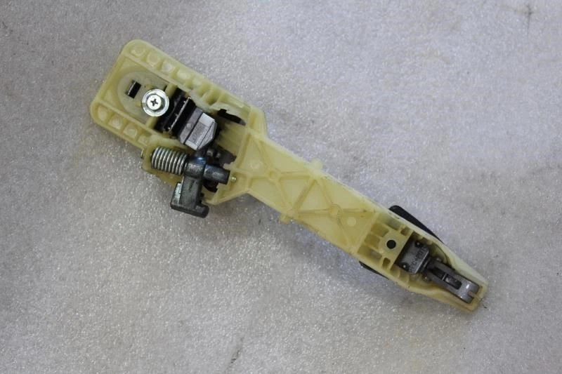 Hyundai Santa Fe 2008 lado del pasajero derecho manija de puerta trasera gris cromo E1 Foto 2 de 4