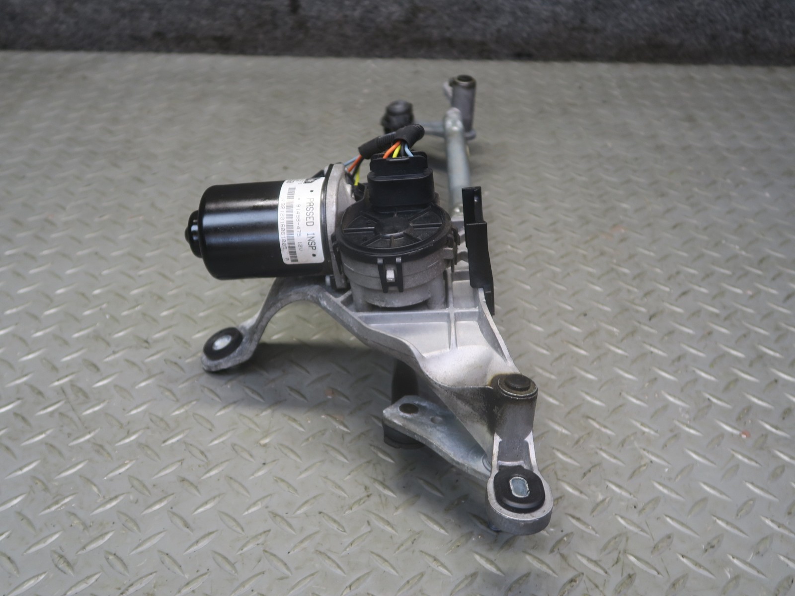 Maserati Ghibli 2014-2020 FRONT Wiper linkage