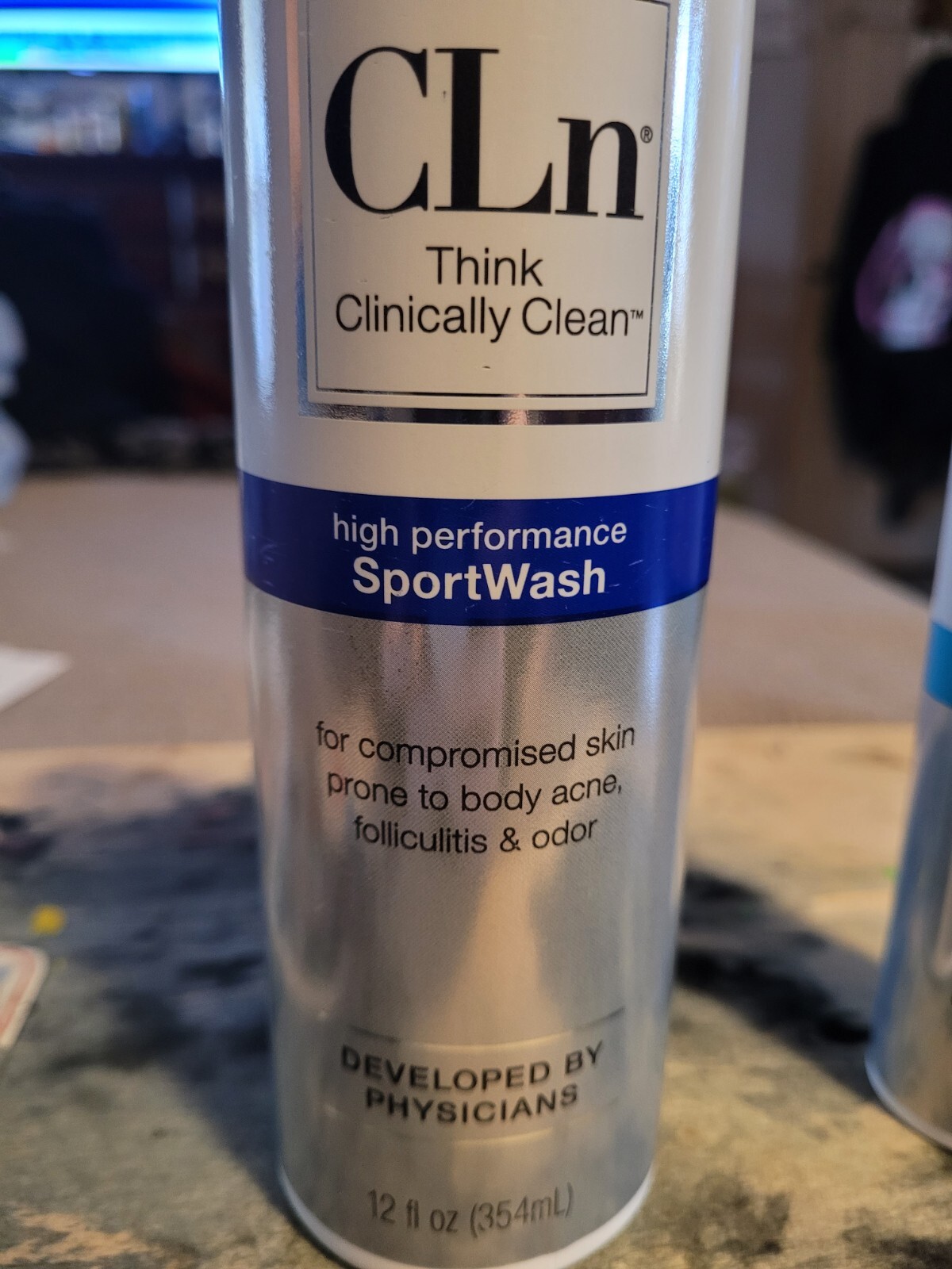 CLn® SportWash Body Wash, For Men & Women Prone to Body Odor, Back Acne