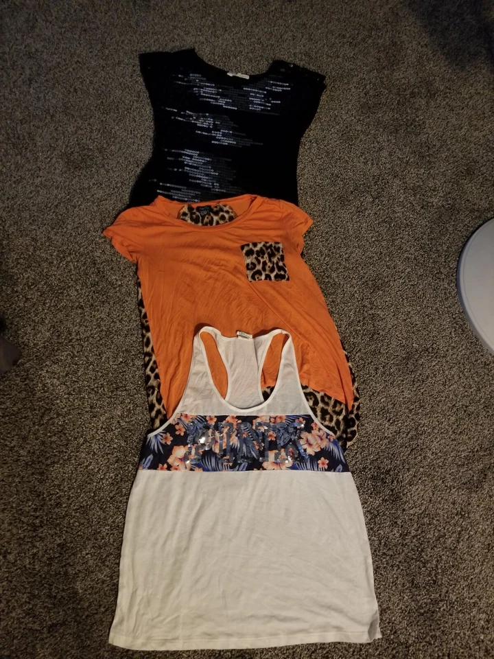 womens medium shirts lot Tank Tops - bling sequin shirts Size M t shirt lot Med Foto 4 de 4