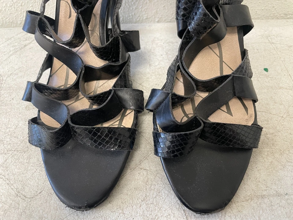 Boutique 9 Servana Black Multi Leather Stretch Strappy Sandals Size 8 - Image 3 of 4