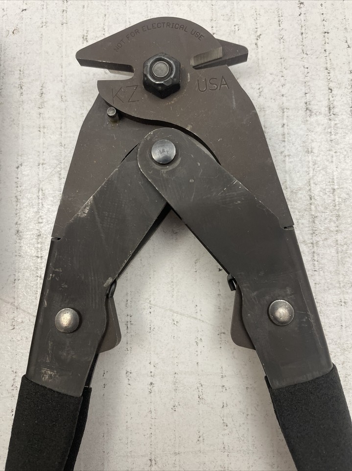 BOTACH TACTICAL KZ CONCERTINA WIRE CUTTER (PN KZCWCC NSN 511001576