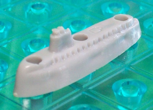 Board Game Parts: Milton Bradley's BATTLESHIP ships / boats / pegs 1990 #4730 - Picture 6 of 19