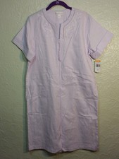 Miss Elaine Womans Housecoat Robe Size S Light Lilac Zip Up Pockets NEW NWT