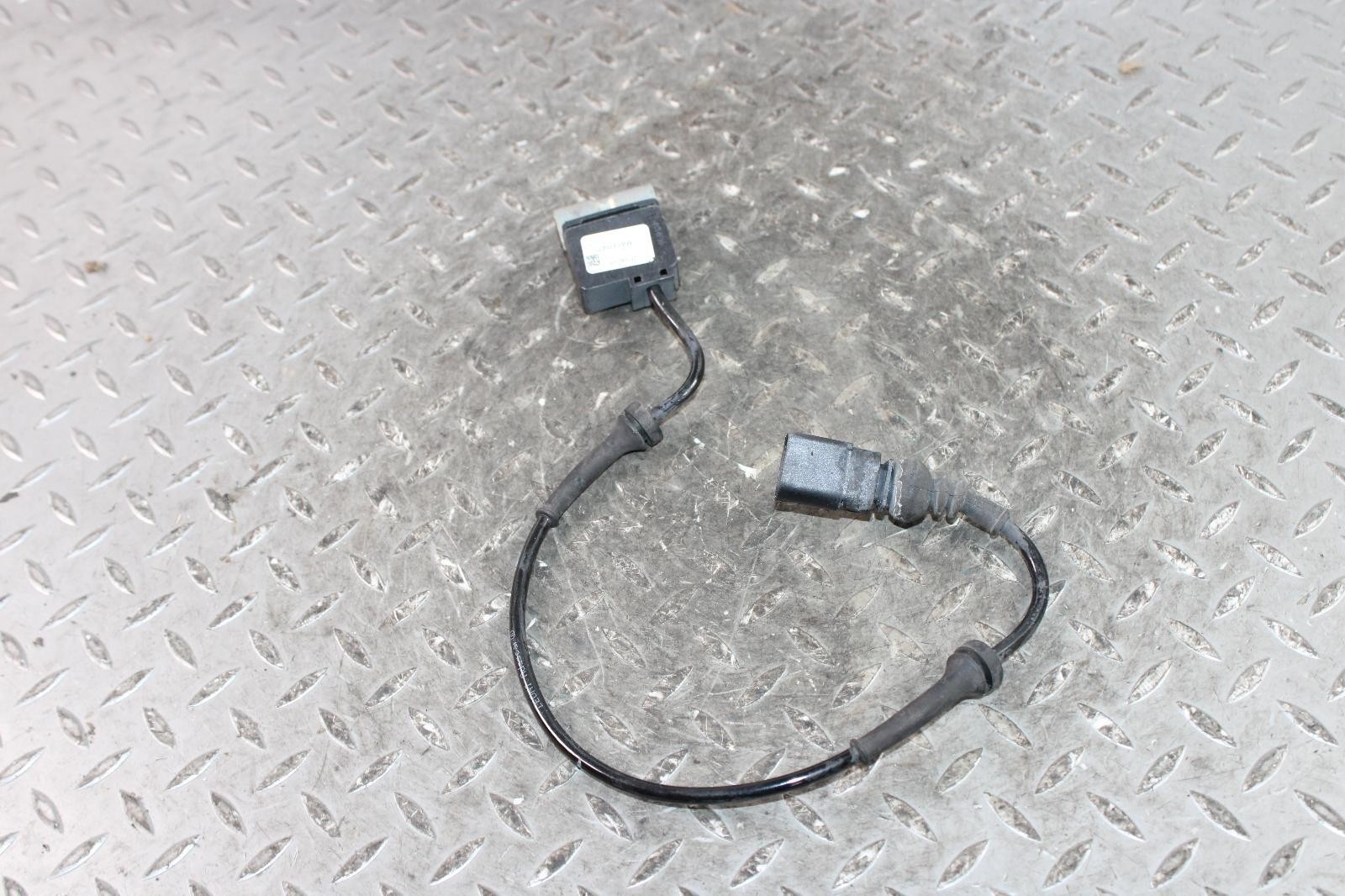 14-17 Quattroporte Electronic Front Driver Side Left LH Wheel Speed Sensor OEM