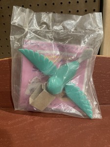 1995 Burger King Kid's Meal Toy Pochahontas Flit Hummingbird Figurine NEW