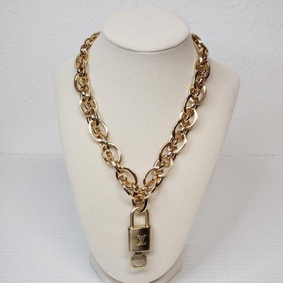 Authentic Louis Vuitton Gold Padlock with Unbranded Punky Gold Plated Chain#!