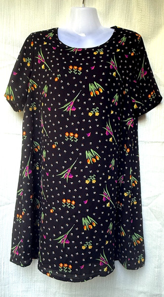 Glamorous Dress 12 Black Floral Tulip Print Short Sleeve Mini Shift Dress