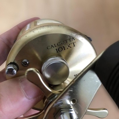 リール SHIMANO CALCUTTACONQUEST 101 SHIMANO Calcutta Conquest 101 Left-Handed Baitcasting Reel